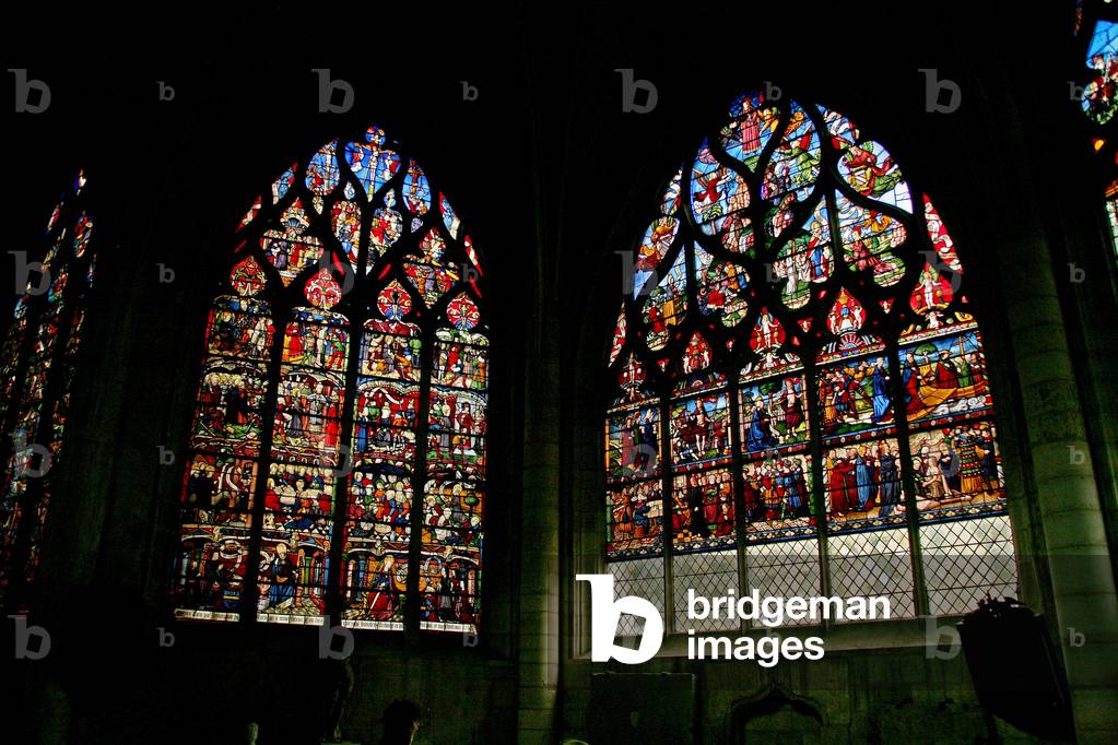Window depicting the south side of the nave with windows w4 and w6 (stained glass)