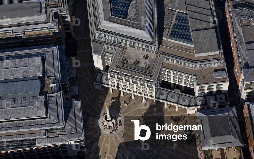View of Paternoster Square, London, UK (photo)