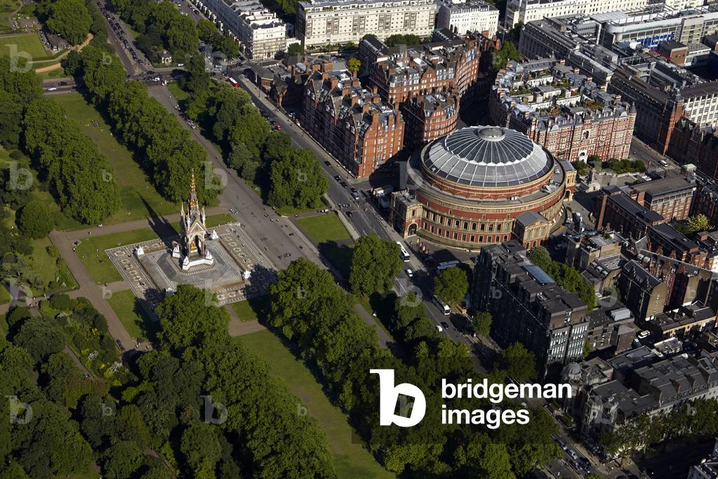 View of the Royal Albert Hall and Albert Memorial, London, UK (photo)