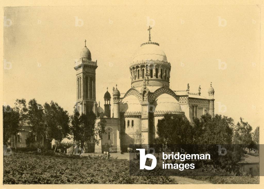 photograph of Algiers at the beginning of the 20th century. Church of Our Lady of Africa.
