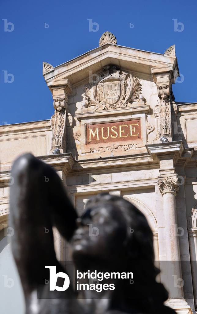 exterior view of a Musee (photo)