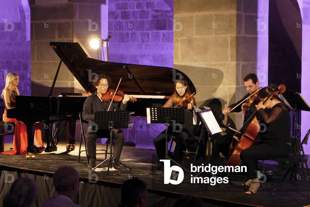 Pianist Vanessa Benelli Mosell with the Ellipse Quartet at the Caunes-Minervois Festival August 2021