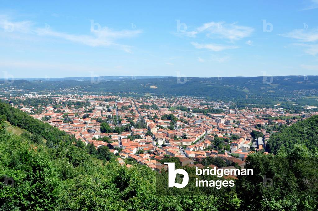 Mazamet (Tarn - Montagne Noire) general view from the road to Carcassonne, place known as “point de vue”” - Photo Patrice Cartier