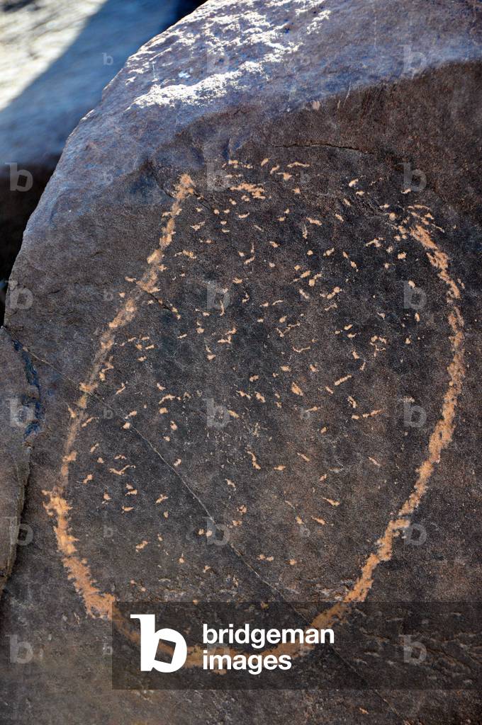 South of Morocco - Anti-Atlas: prehistoric site of Adrar Zerzem (Adrar n Zerzem) near Taghjijt - rock engraving approx. 2000 to 3000 years BC - Photo Patrice Cartier