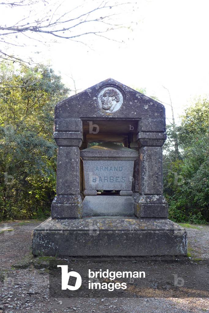 Tomb of Armand Barbes, in Villalier (photography)