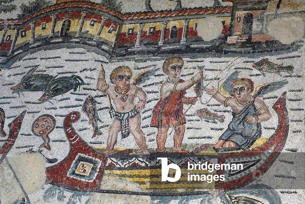 Sicilia, Italia (Sicily, Italy): Roman Art: - mosaic detail: putti in fishermen in a boat - angel sinner - 315-350 AD Piazza Armerina, Villa Romana del Casale- Roman villa - Photo Patrice Cartier -