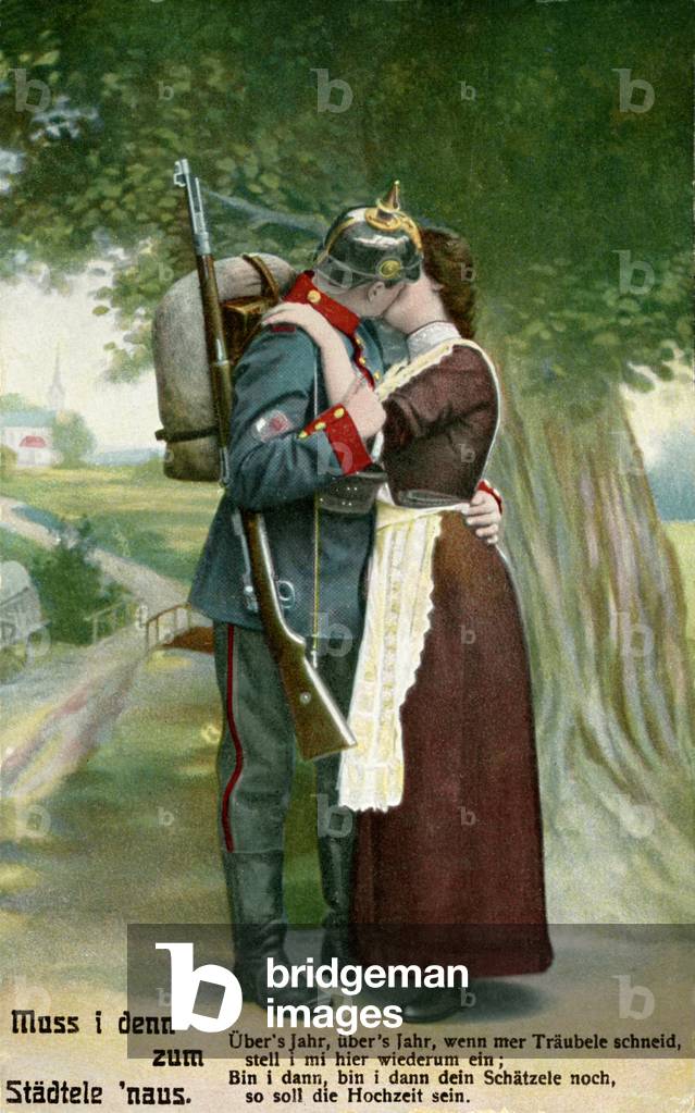 First World War 14-18 (1914-1918) - German soldier wearing a tip helmet kissing his wife (or fiancee) before going to battle - German postcard sent in 1917 -” muss i denn zum stadtele 'naus” (hinaus) German popular starting song (farewell) -