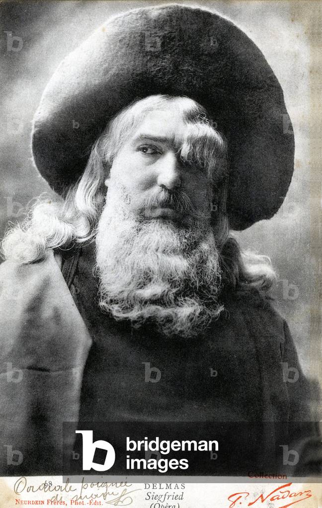Siegfried, opera by Richard Wagner (1813 - 1883). Francisque Delmas in the role of Wotan, during the first series of performances at the Palais Garnier in 1901. Bianchini costumes, photo Paul Nadar. Wotan, Master of the Walhalla, a straw of hair pooping the Eil he sacrificed to acquire some of his authority.