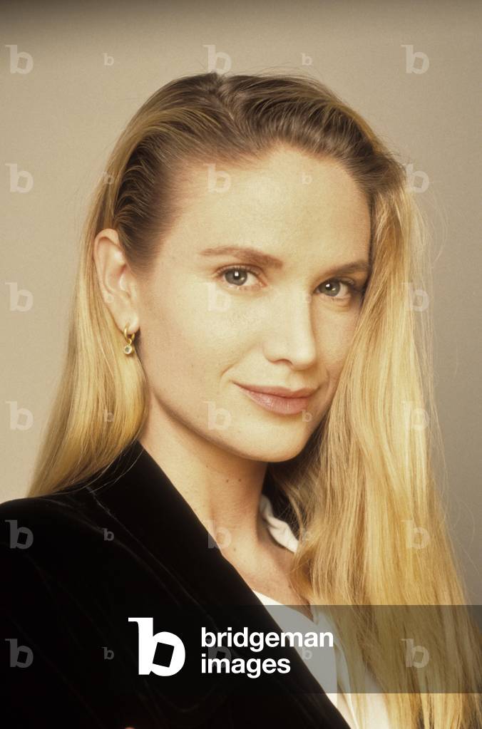 Kelly Lynch