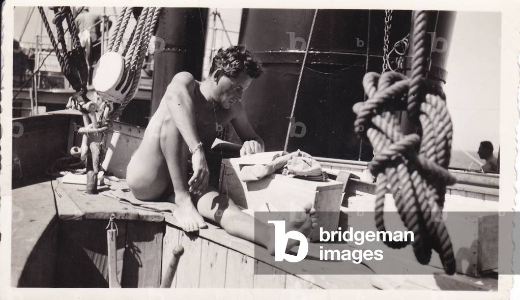 Installed in a boat aboard Fort Royal, Paul-Emile Victor waits for the aircraft that will make him leave Morocco for Martinique, on the way to the United States, Casablanca, Morocco, December 1940 (b/w photo)