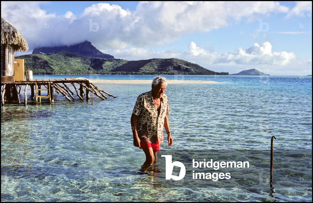 Paul-Emile Victor on his islet, Motu Tane, French Polynesia (photo, 1986)