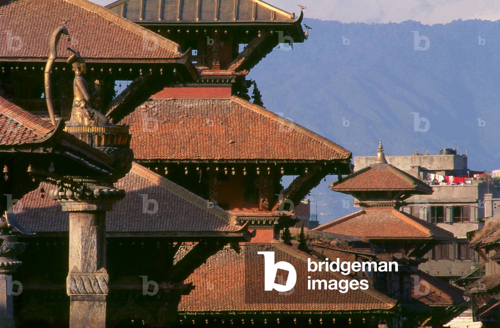 Nepal: The King Yoganarendra Malla column (left) oversees Durbar Square, Patan, Kathmandu Valley (1997)