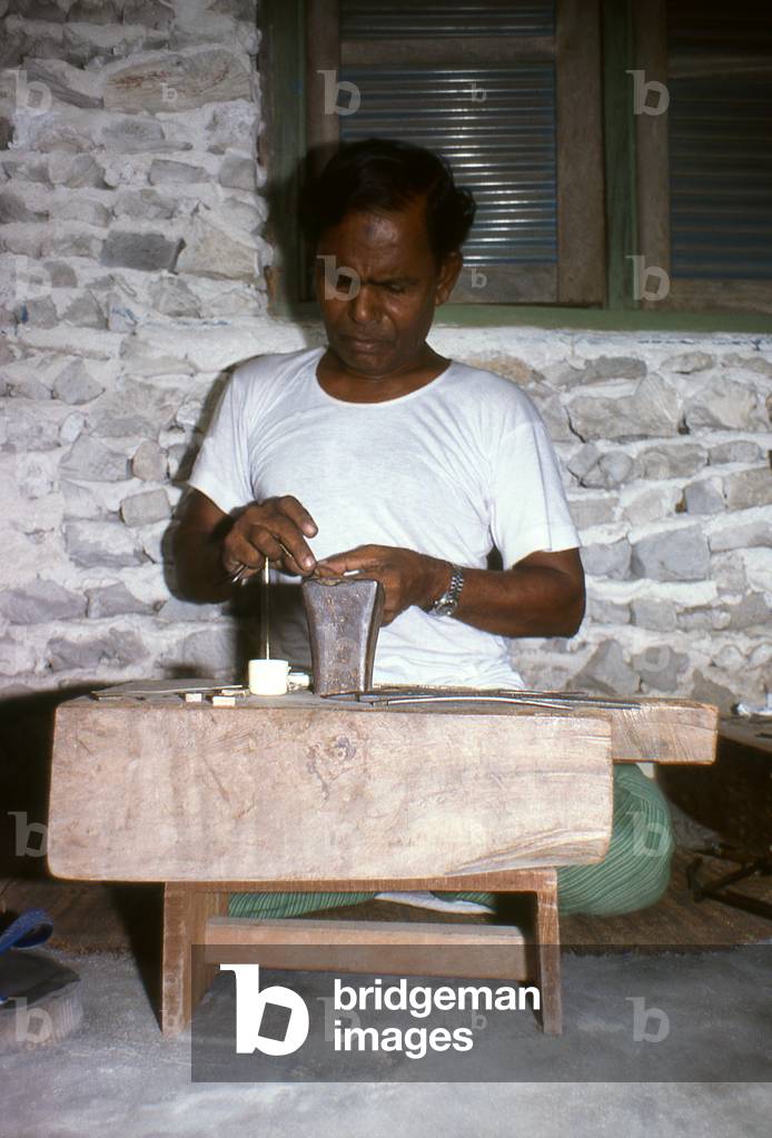 Maldives: A Rinbudhoo Island goldsmith, South Nilandhoo Atoll, 1980