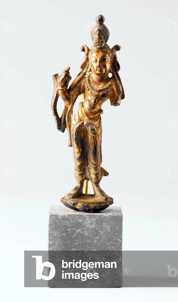 China: Bronze figurine of standing Guanyin (Avalokitesvara), c. 700 CE