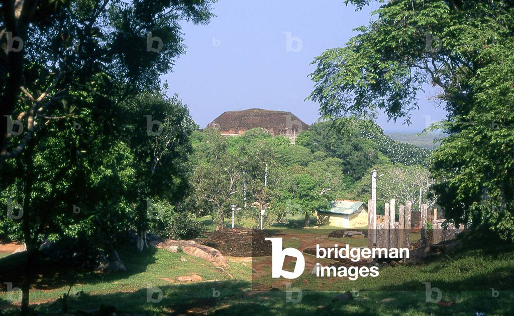 Sri Lanka: Kantaka Cetiya, Mihintale
