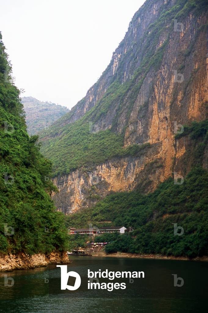 China: Misty Gorge, one of the Three Little Gorges on the Daning River off the Yangtze (Yangzi) River, near Wushan and The Three Gorges, Chongqing Municipality