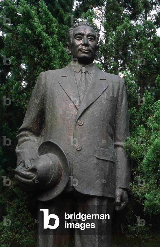 China: Statue of Zhou Enlai (Chou En-lai, 5 March 1898 - 8 January 1976), Zhou Enlai Residence, Shanghai