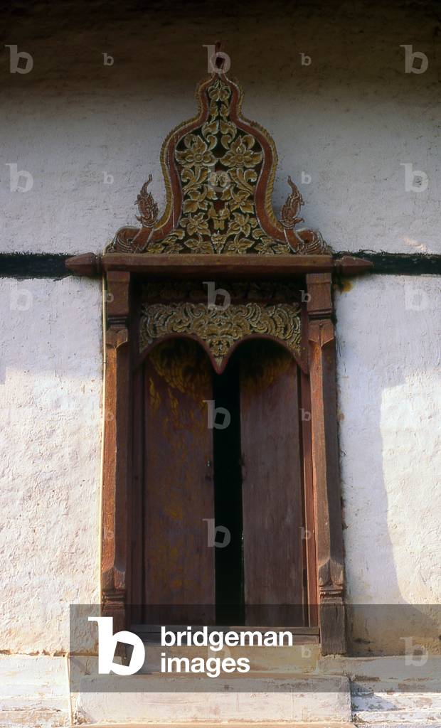 Thailand: Elaborately decorated side entrance to Wat Don Chiang, Mae Had Valley, near Chiang Mai, northern Thailand