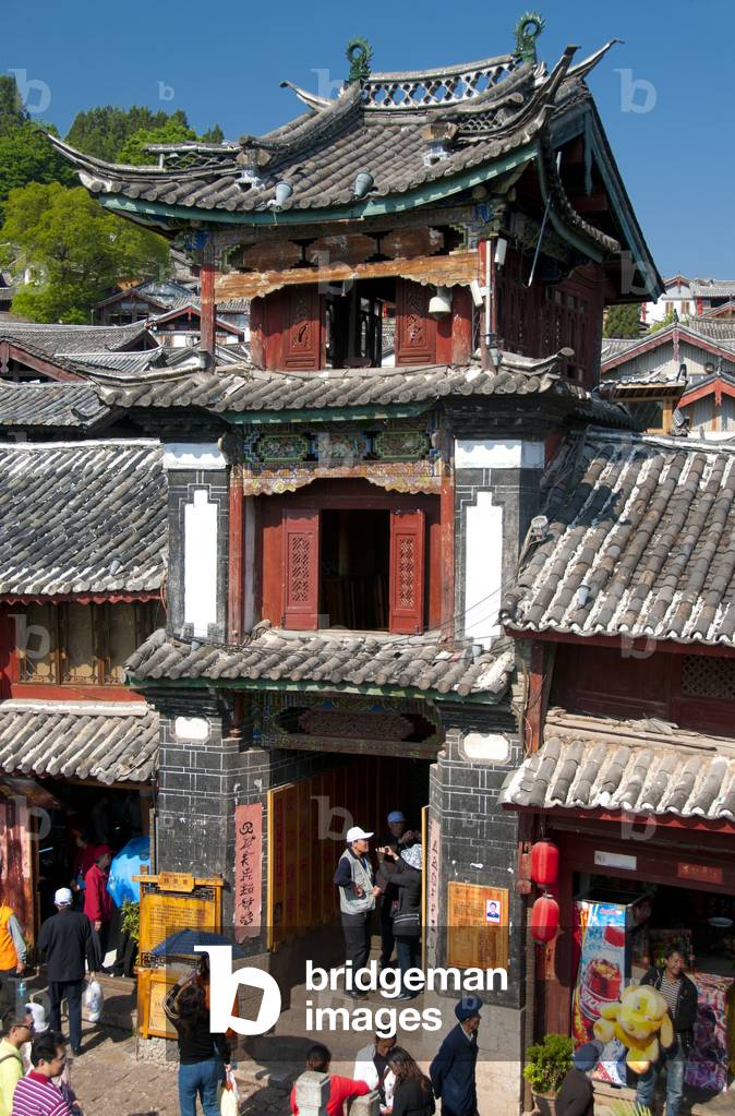 China: Old Market Square (Sifang Jie), Lijiang Old Town, Yunnan Province
