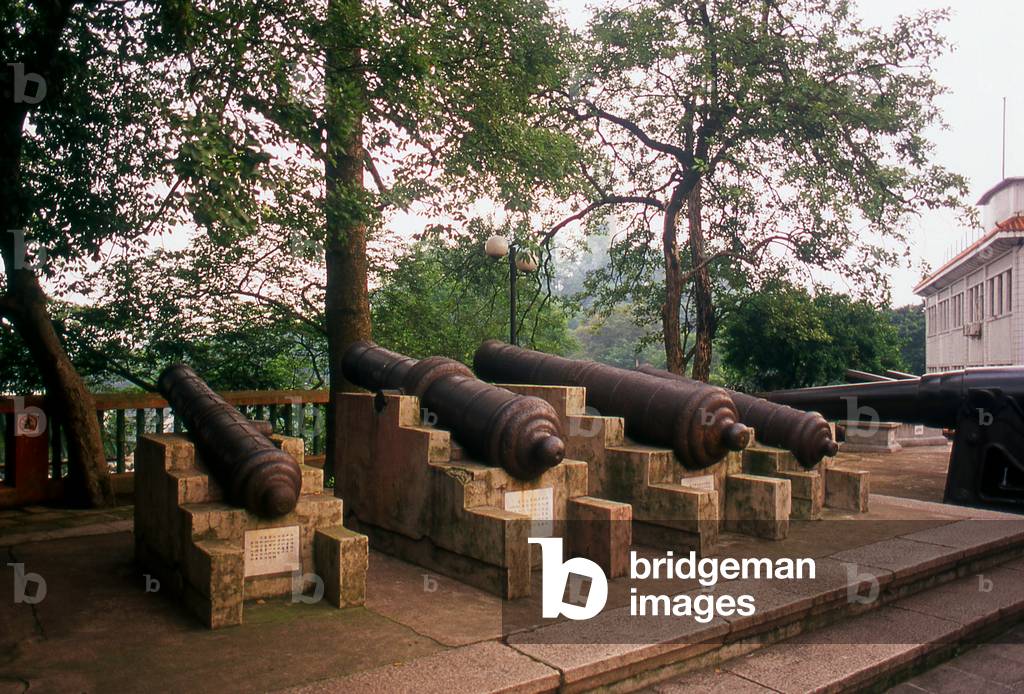 China: Cannons dating from the First Opium War (1839-1842) near the Zhenhai Tower, Yuexiu Park, Guangzhou, Guangdong Province