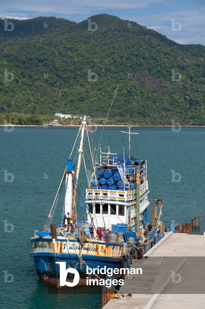 Thailand: Fishing boat at the pier, Bang Bao fishing village, Ko Chang, Trat Province