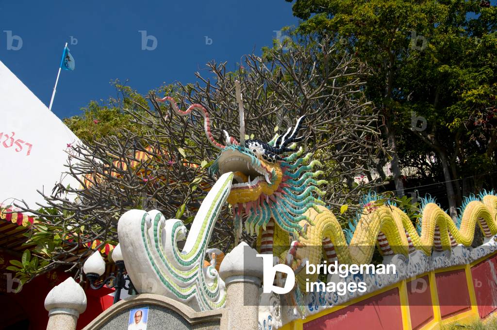 Thailand: An elaborate dragon staircase leads up to the San Chao Paw Khao Yai Chinese temple, Ko Sichang, Chonburi Province