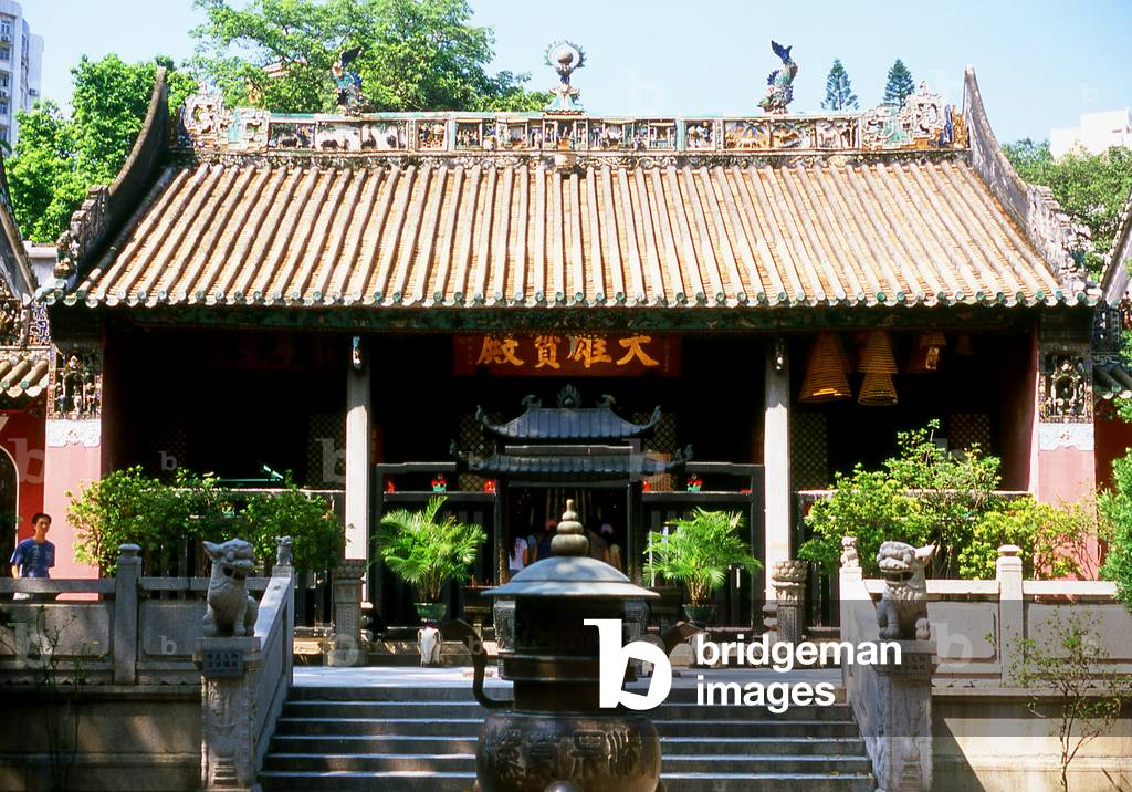 China: Kun Iam Tong Buddhist temple, Macau