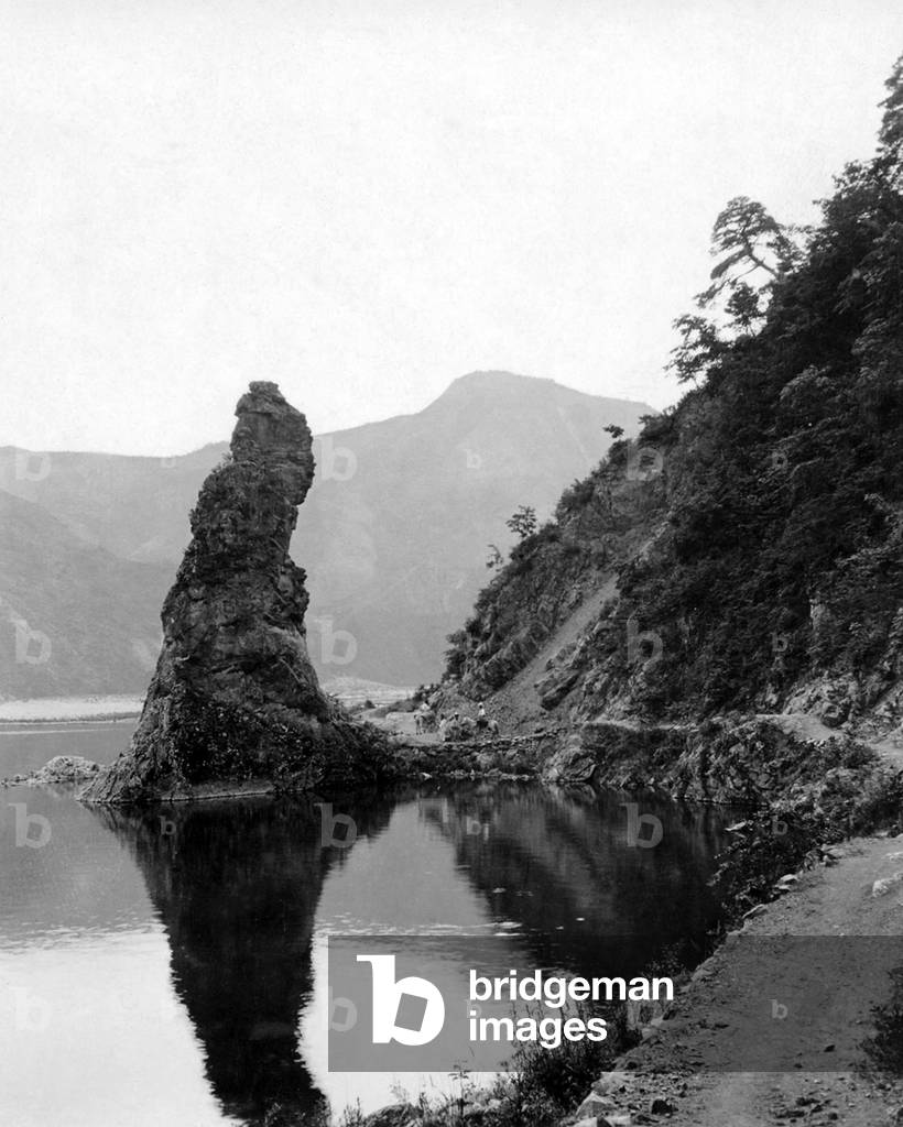Korea: Rural scene by a lake in northern  Korea, early 20th century