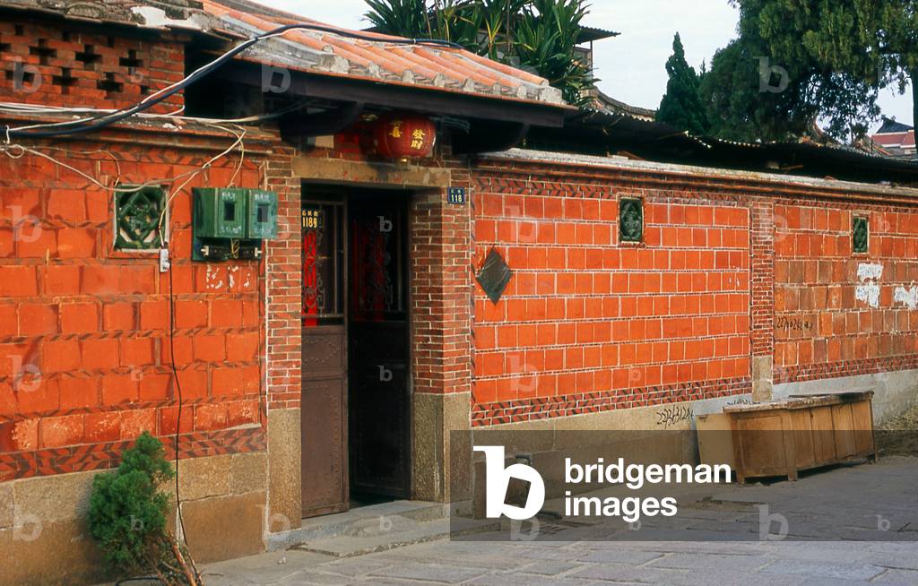 China: Traditional Fujianese red-brick housing near the Fuwen Temple, Quanzhou, Fujian Province