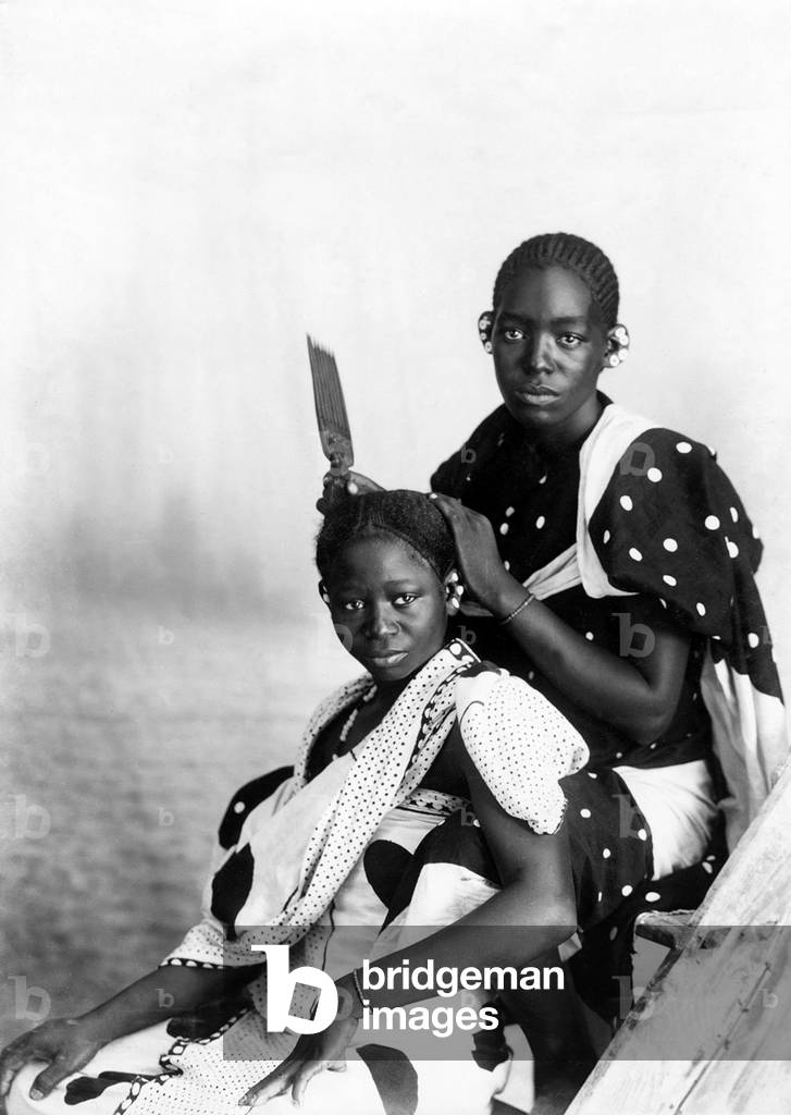 Tanzania / Zanzibar: Swahili coiffure, early 20th century