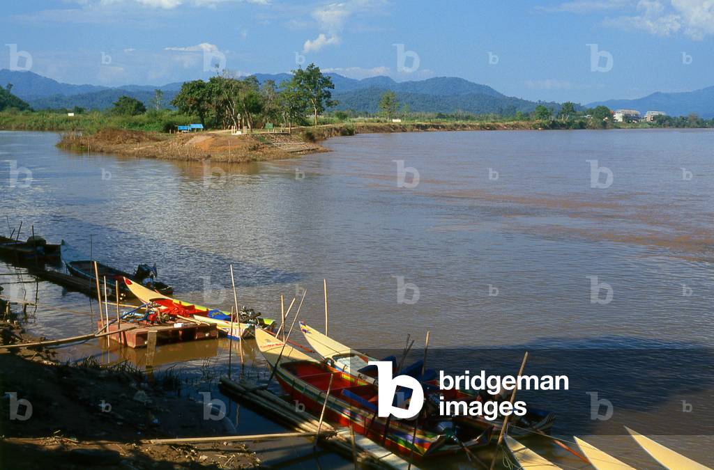 Thailand: Speed boats moored on the Mekong River at Sop Ruak (the heart of the Golden Triangle), Chiang Saen, Chiang Rai Province, Northern Thailand