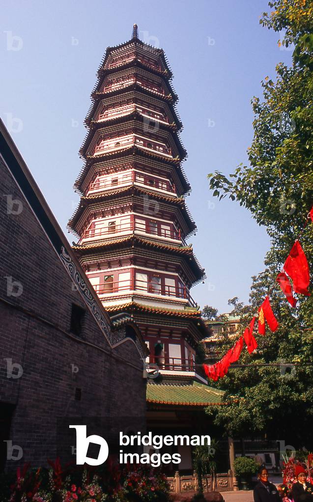 China: Flower Pagoda (Hua Ta) at Temple of the Six Banyan Trees (Liurong Si), Guangzhou, Guangdong Province