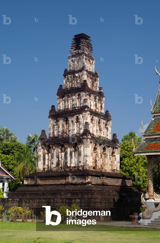 Thailand: The Chedi Suwanna Chang Kot (or Mahapon Chedi), Wat Chama Thewi, Lamphun, northern Thailand