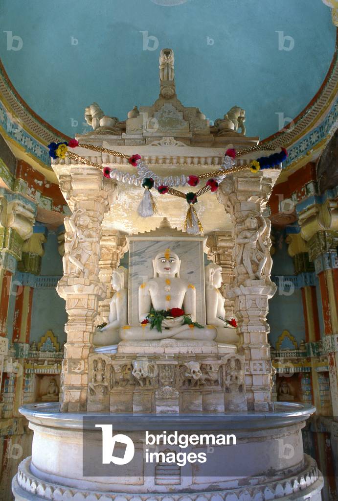 India: Four identical Lord Mahavira images at the centre of one of the holy Jain Palitana temples (11th to 16th Century CE) in the Shatrunjaya Hills, Gujarat (2004)