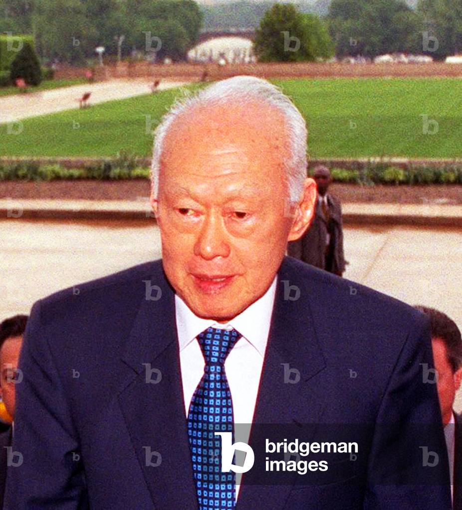 Singapore: Lee Kuan Yew, first Prime Minister of the Republic of Singapore (1959-1988), at the Pentagon, USA, in 2002