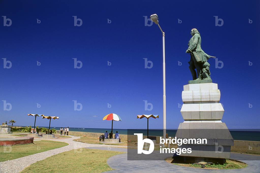 India: Statue of Joseph Francois Dupleix, Pondicherry's most famous governor