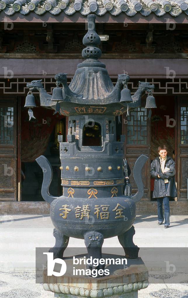 China: Incense burner, Chengxu Taoist Temple, Zhouzhuang, Jiangsu Province