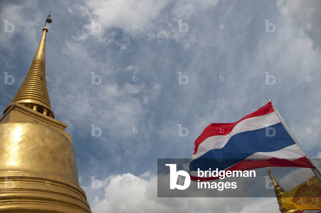 Thailand: Chedi and the Thai flag at the Golden Mount (Wat Saket), Bangkok