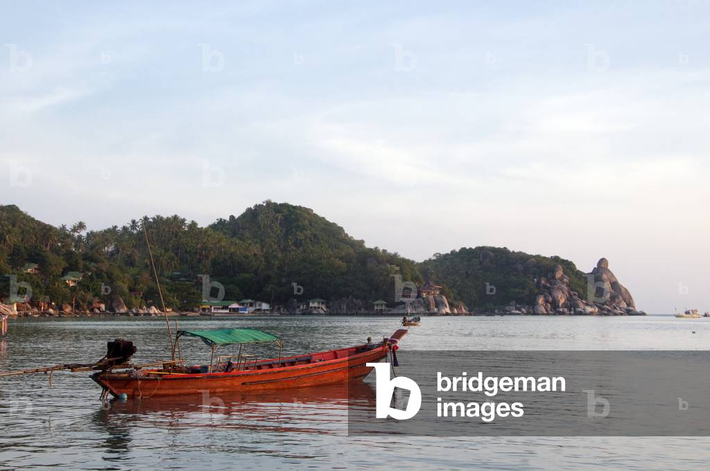Thailand: Tour boat in the evening sun, Ao Chalok Ban Kao, Ko Tao (Turtle Island), southern Thailand