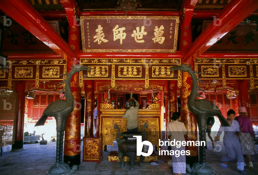 Vietnam: Altar to Confucius, Great House of ceremonies, Temple of Literature (Van Mieu), Hanoi