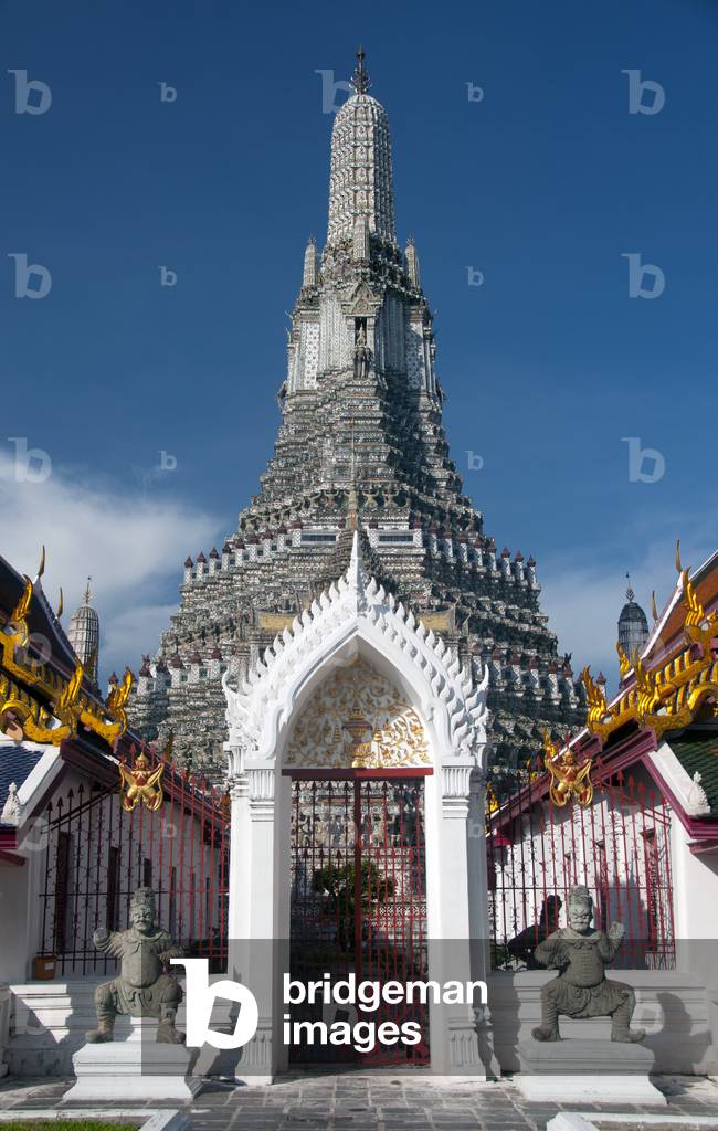 Thailand: The Khmer-style central prang at Wat Arun (Temple of Dawn), Bangkok