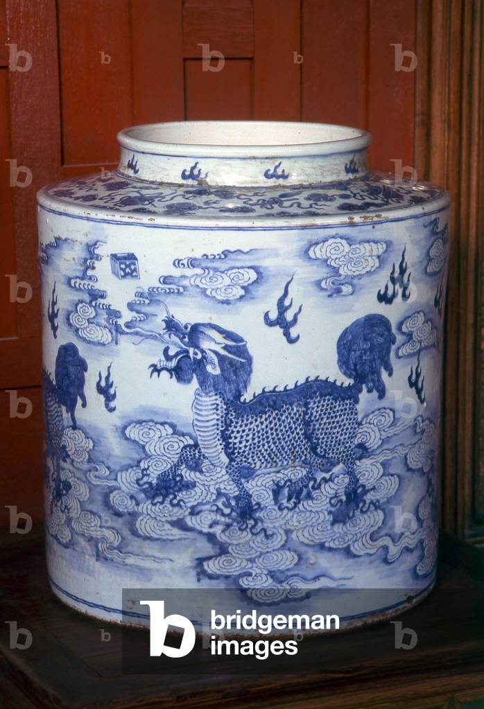 Thailand: Blue and white Chinese porcelain vessel found in the master bedroom, Jim Thompson House, Bangkok