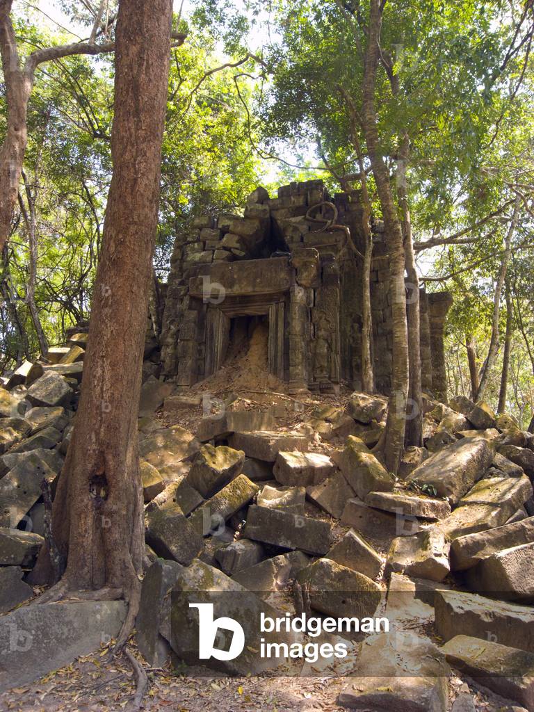 Cambodia: Beng Mealea (12th century Khmer temple), 40km east of the main group of temples at Angkor