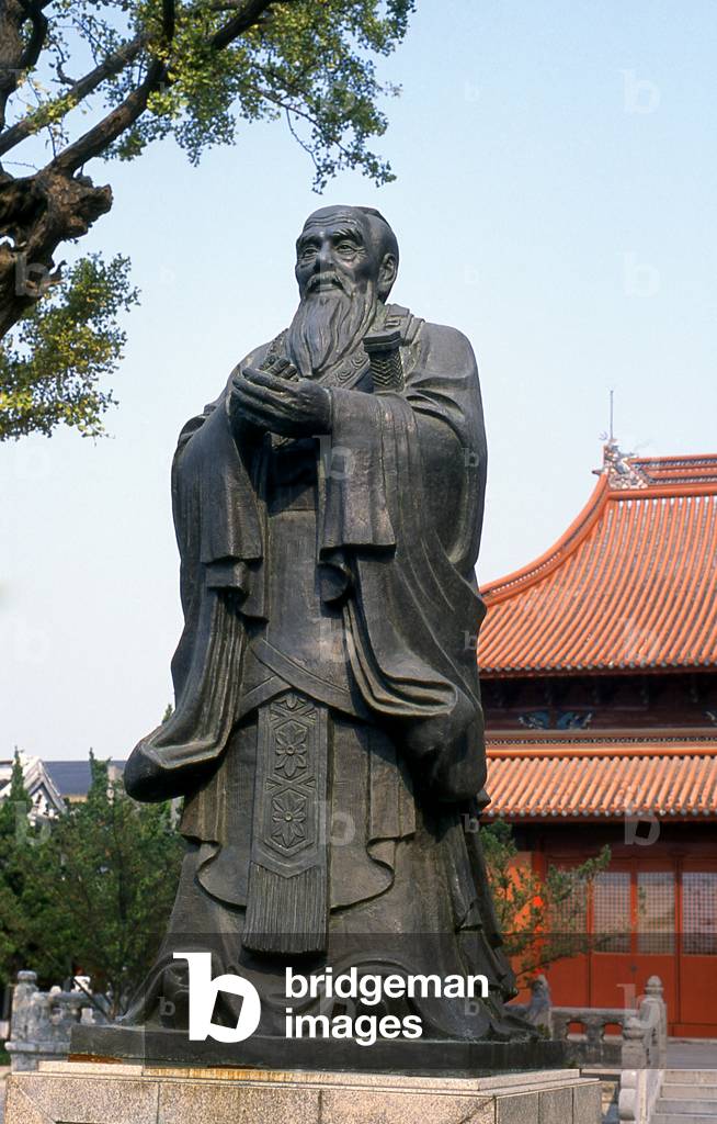 China: Confucius statue, Confucius Temple (Suzhou Confucian Temple), Renmin Lu street, Suzhou