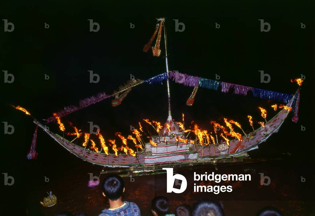 Laos: Large Bun Nam float on the Mekong River, Bun Nam festival, Vientiane