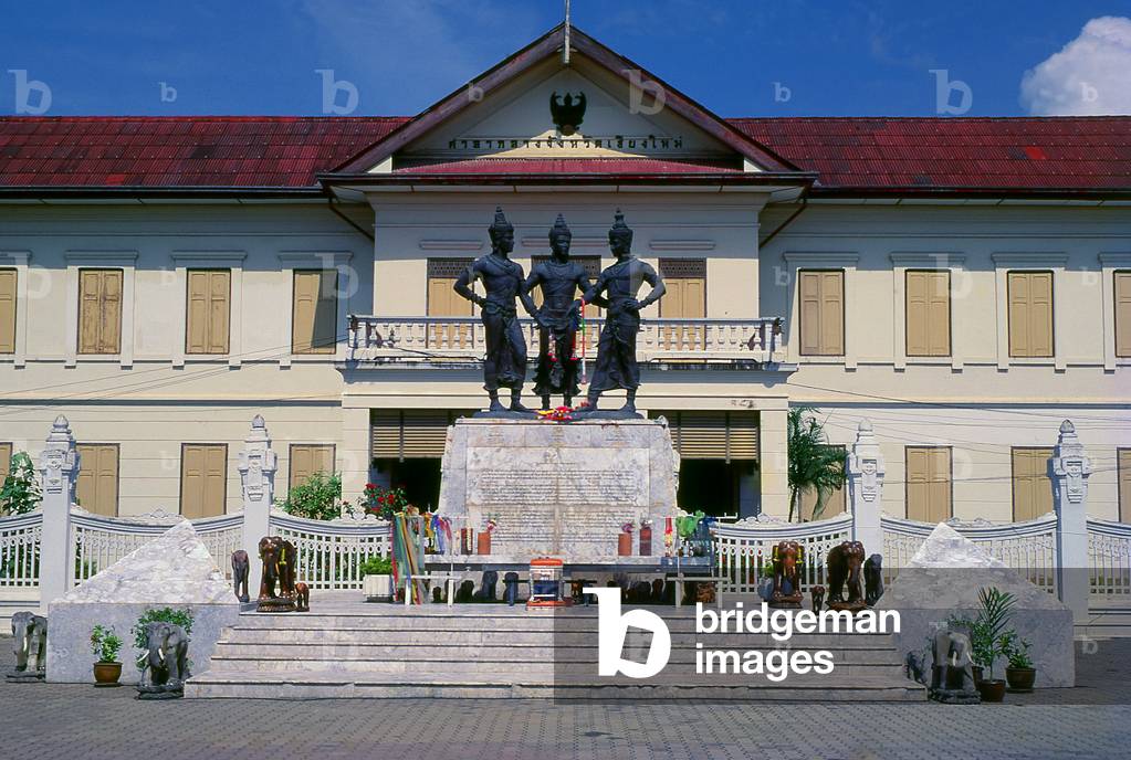 Thailand: The Three Kings Monument in the centre of Chiang Mai, northern Thailand