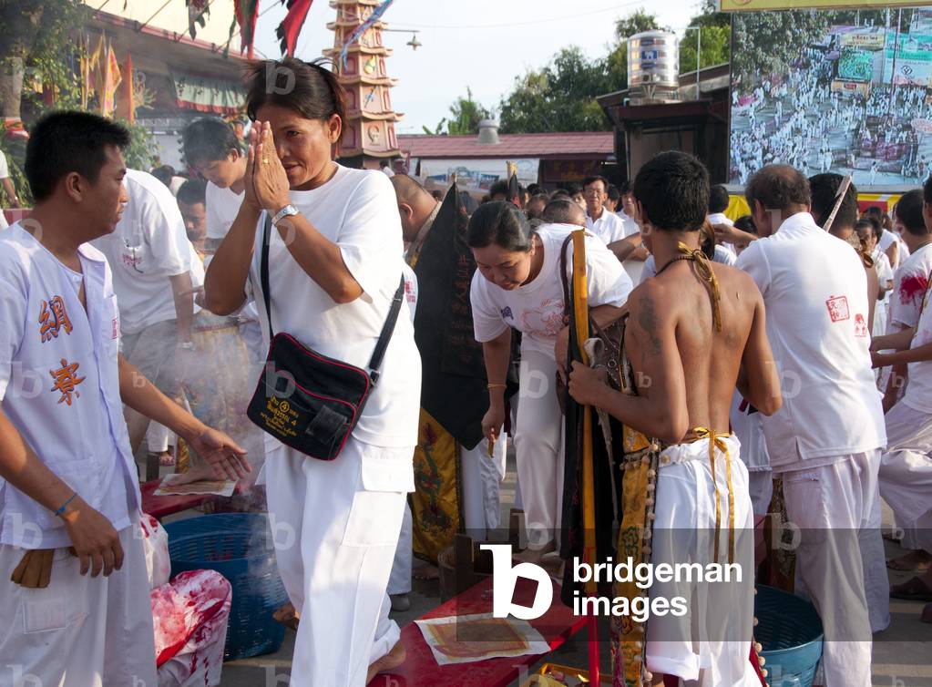 Thailand: The 'Crossing the Bridge' ceremony at San Chao Bang Niew (Chinese Taoist temple), Phuket Vegetarian Festival