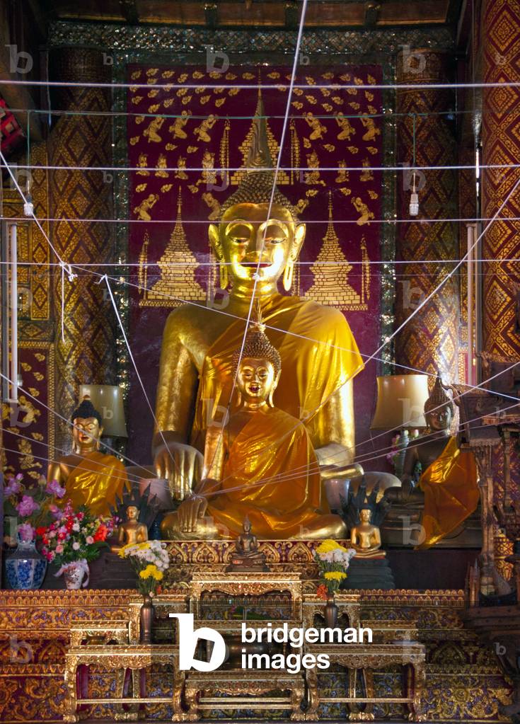 Thailand: Buddha in the main viharn at Wat Nantaram, Chiang Mai