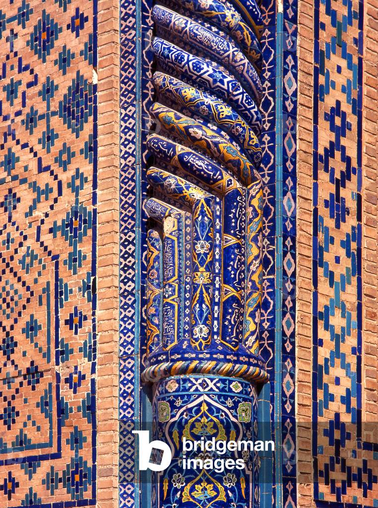 Uzbekistan: Detail of the main facade of Tillya Kari Madrassa, The Registan, Samarkand