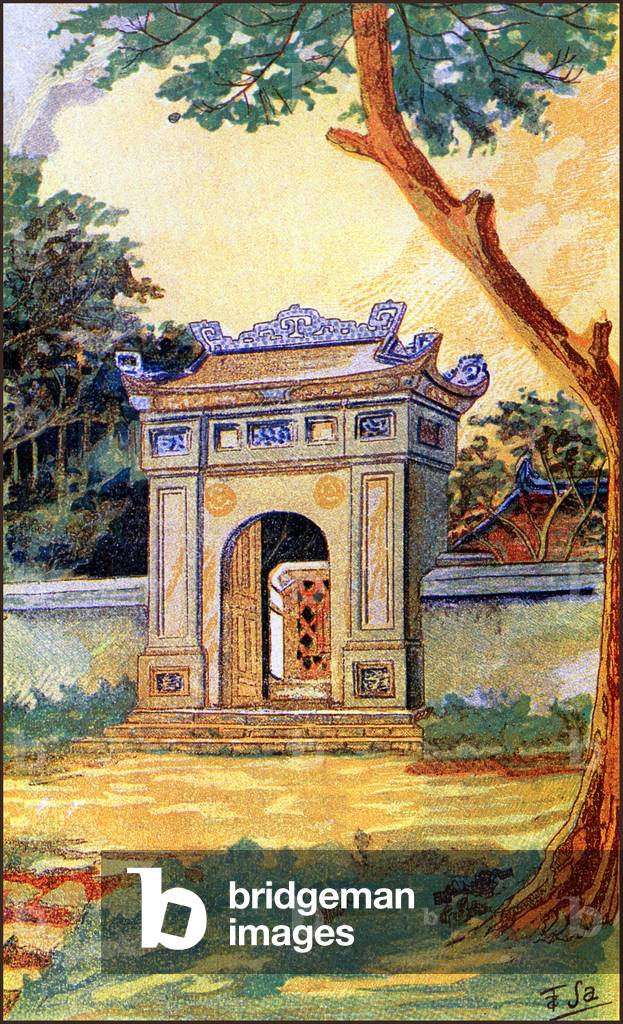 Vietnam: Gateway to a palace courtyard, Forbidden City, Hue.